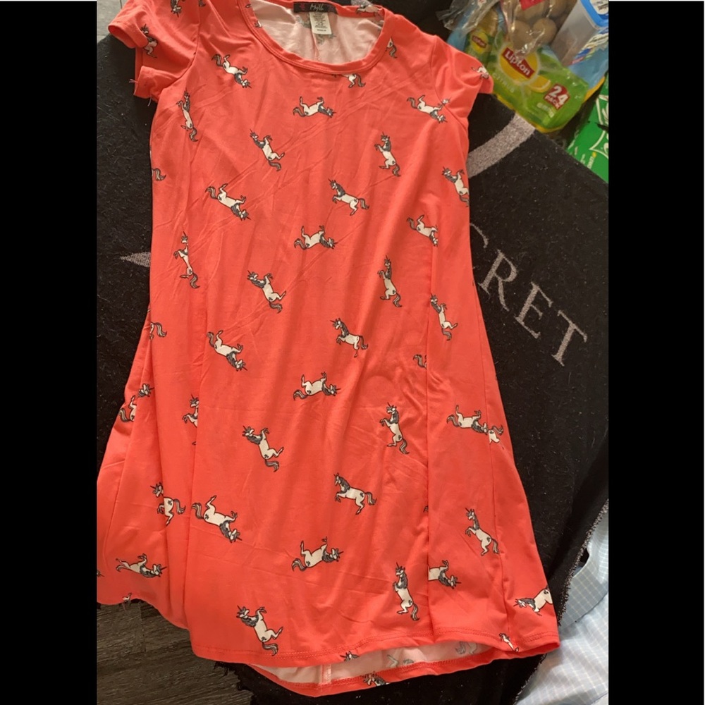 Unicorn print T-shirt pink dress never worn